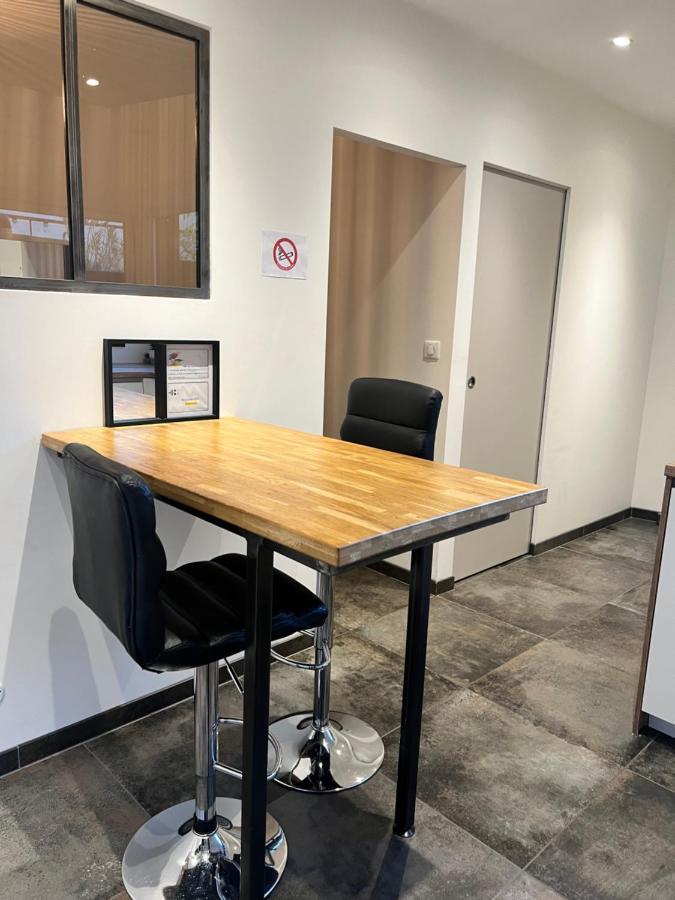 Le Saint Symphorien, Parking Gratuit Privee Apartment Vannes Luaran gambar